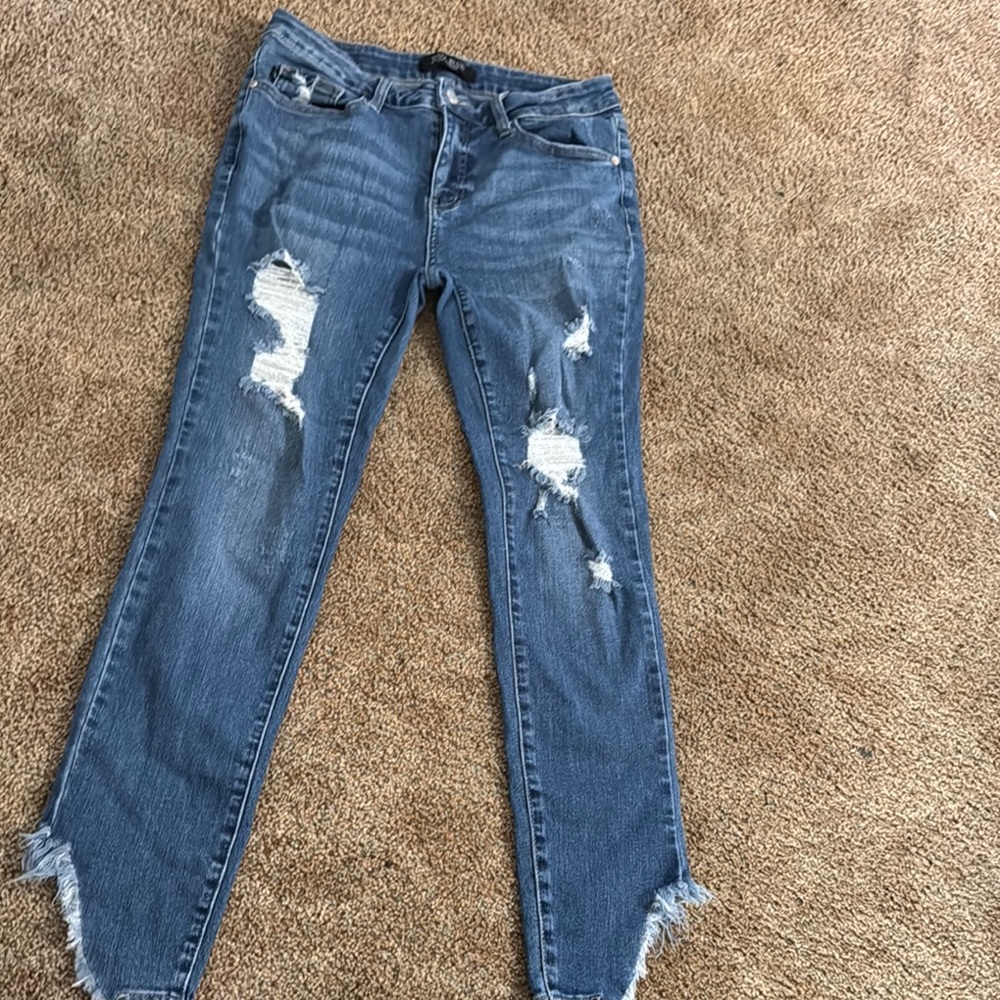 Judy blue Women’s Distressed Blue Denim Jeans